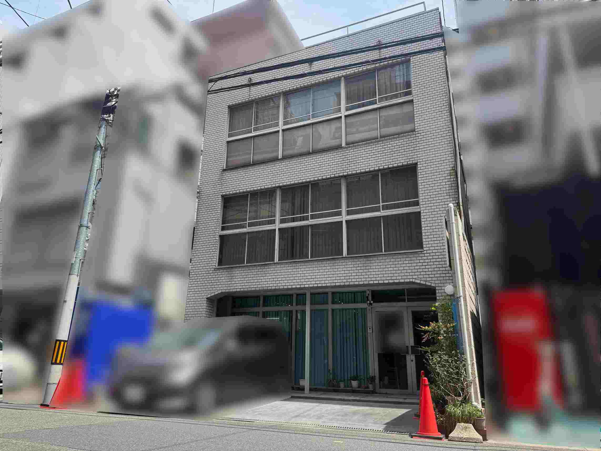 ����������������� 30,000����