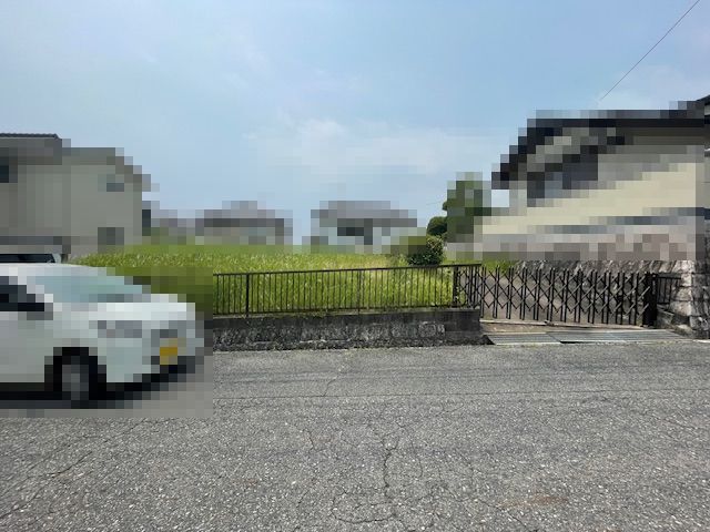 ʪ��̾��