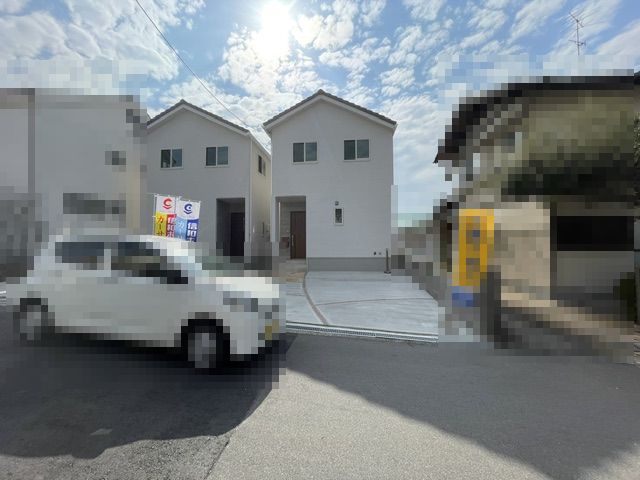 ʪ��̾��