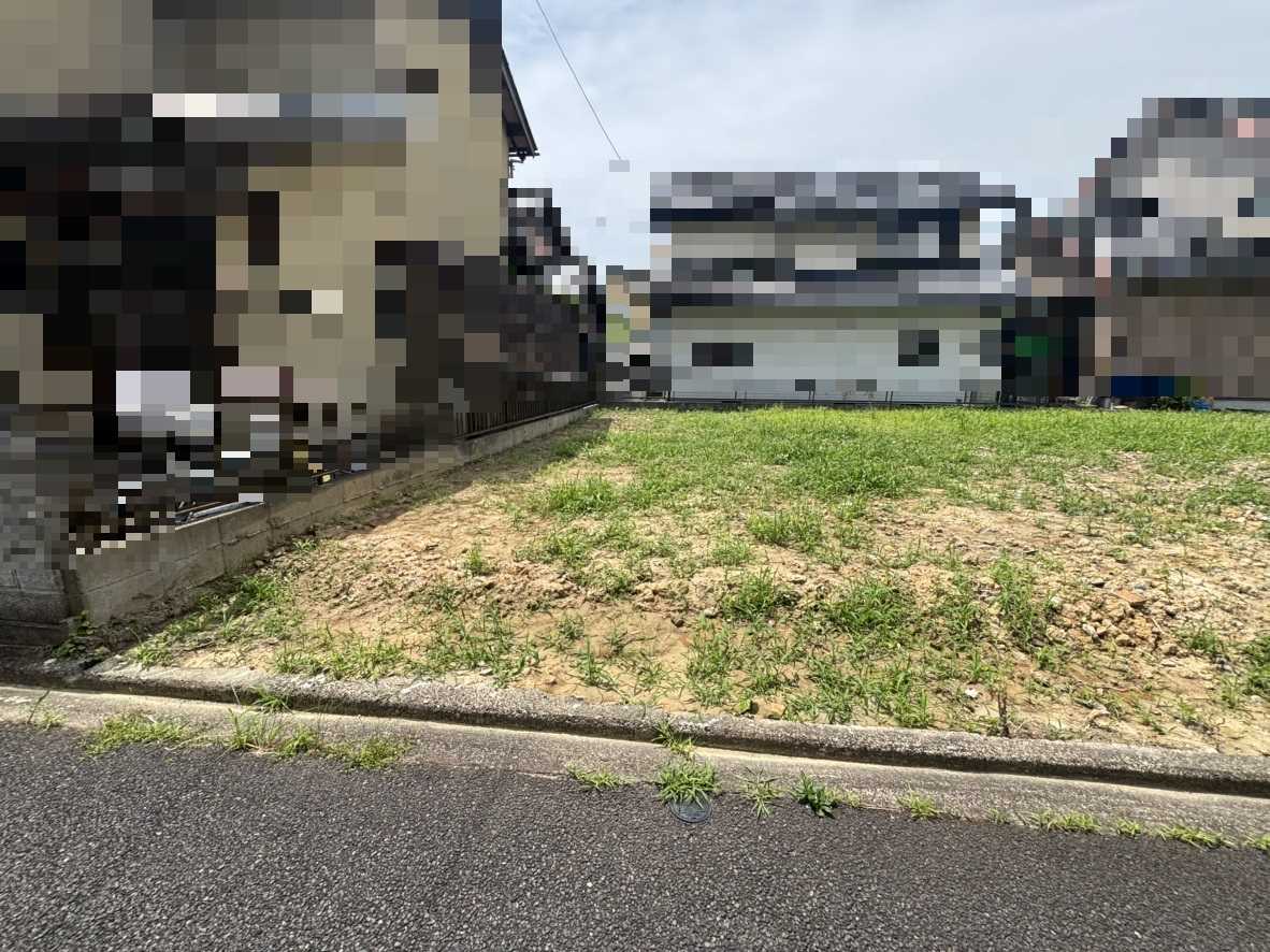ʪ��̾��